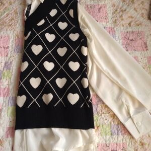 Black and white heart collar shirt